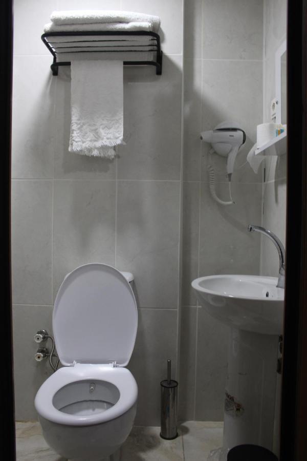 Konak Hotel 2 Kars Ngoại thất bức ảnh